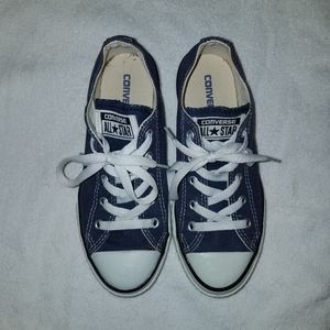 Kids Size 2 Blue Converse Shoes
